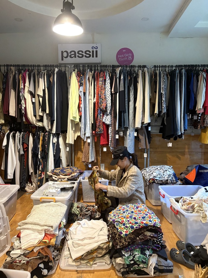 Passii consignment space
