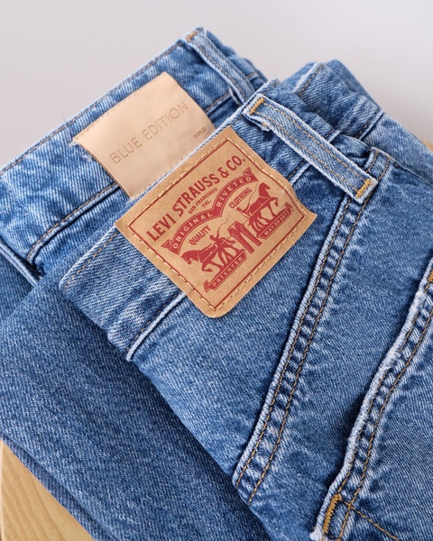 Clothing brand tag detail
