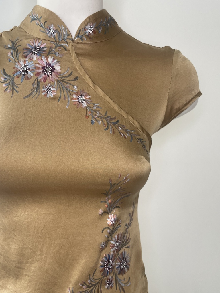 ASSORTED BRAND-SLEEVELESS TOPS
