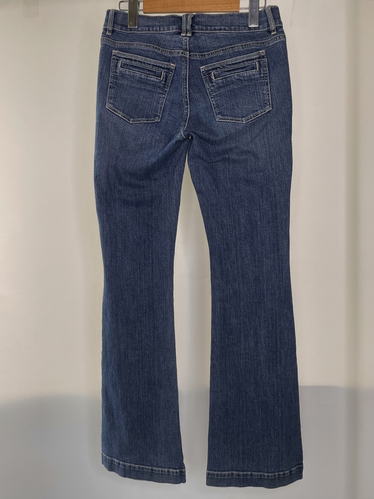 WHITE HOUSE BLACK MARKET-JEANS FLARE JEANS
