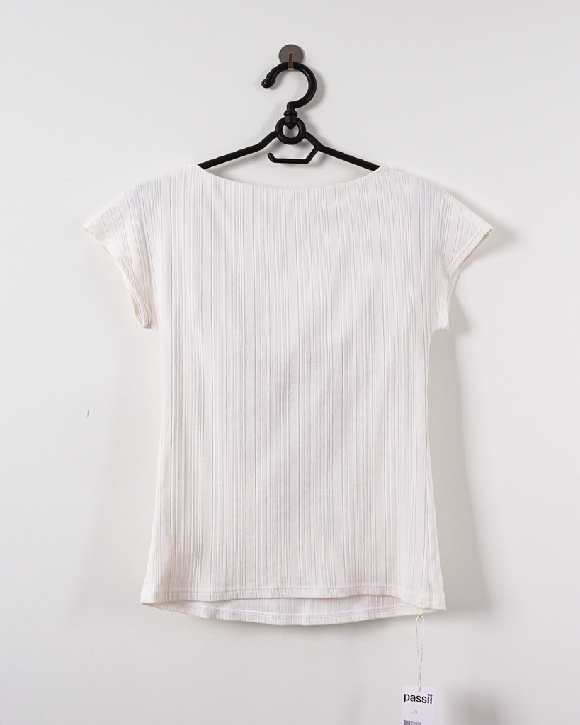 UNIQLO-SHORT_SLEEVES TOP