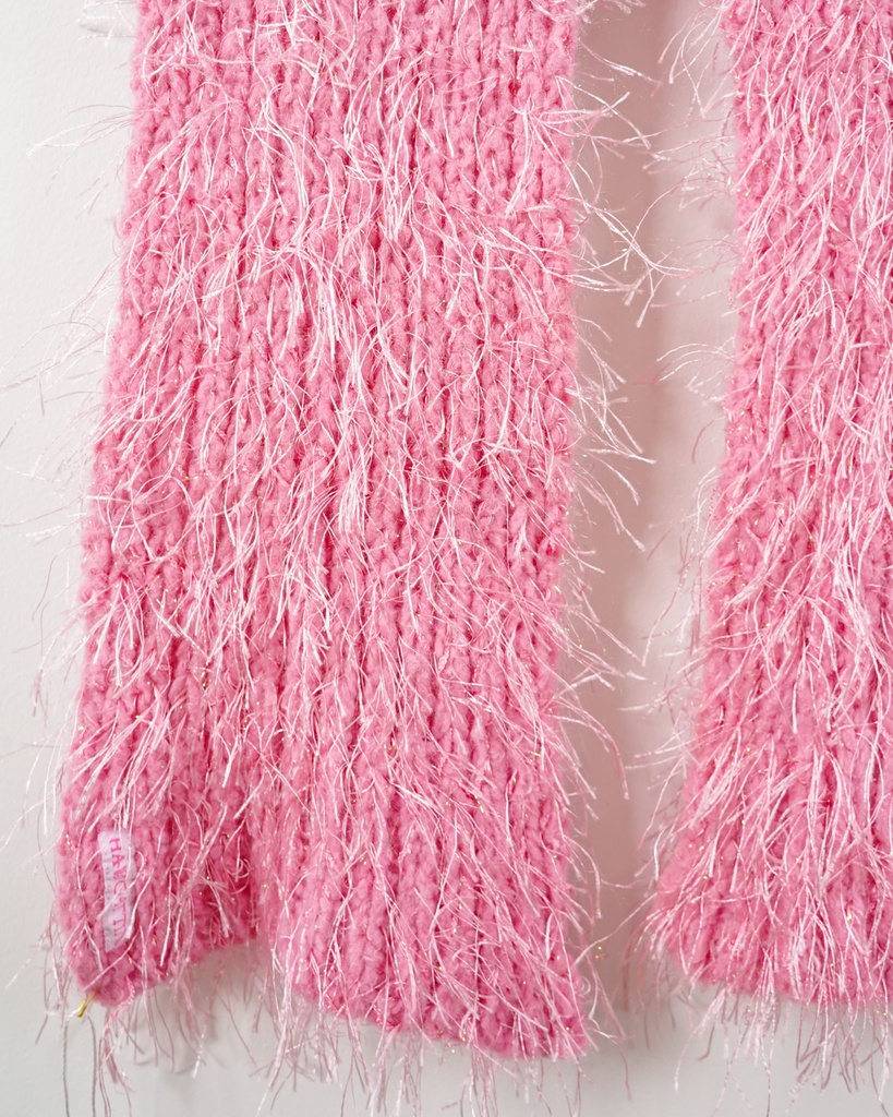 UNKNOWN-SCARVES & SHAWLS