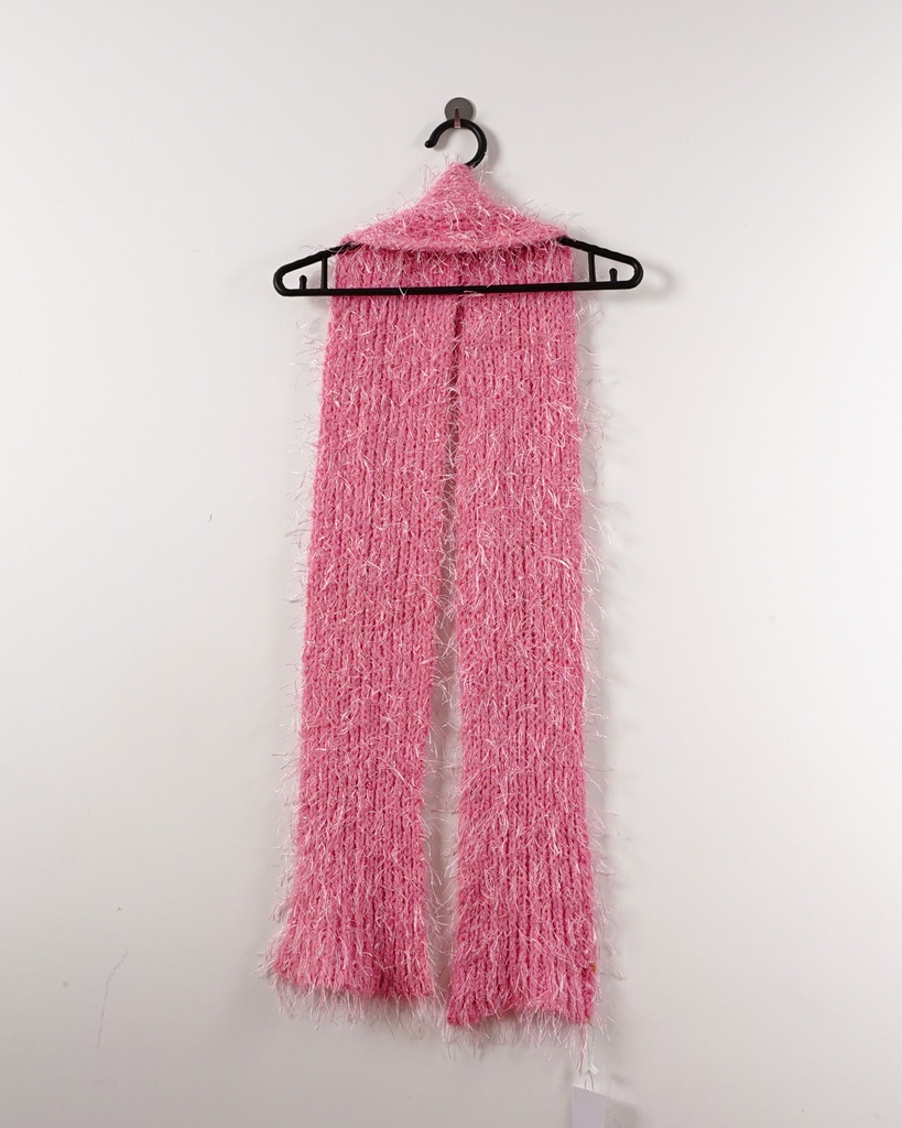 UNKNOWN-SCARVES & SHAWLS