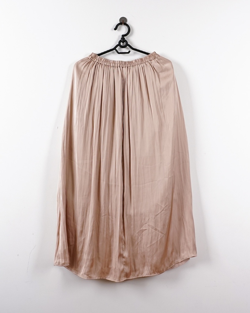 UNKNOWN-MIDI SKIRT