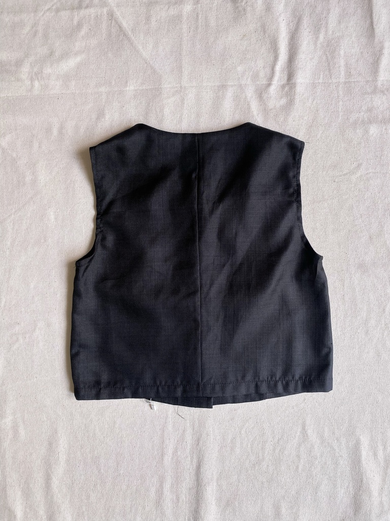 ASSORTED BRAND-SLEEVELESS TOP