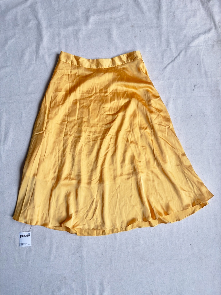 IVY MODA-MIDI SKIRT
