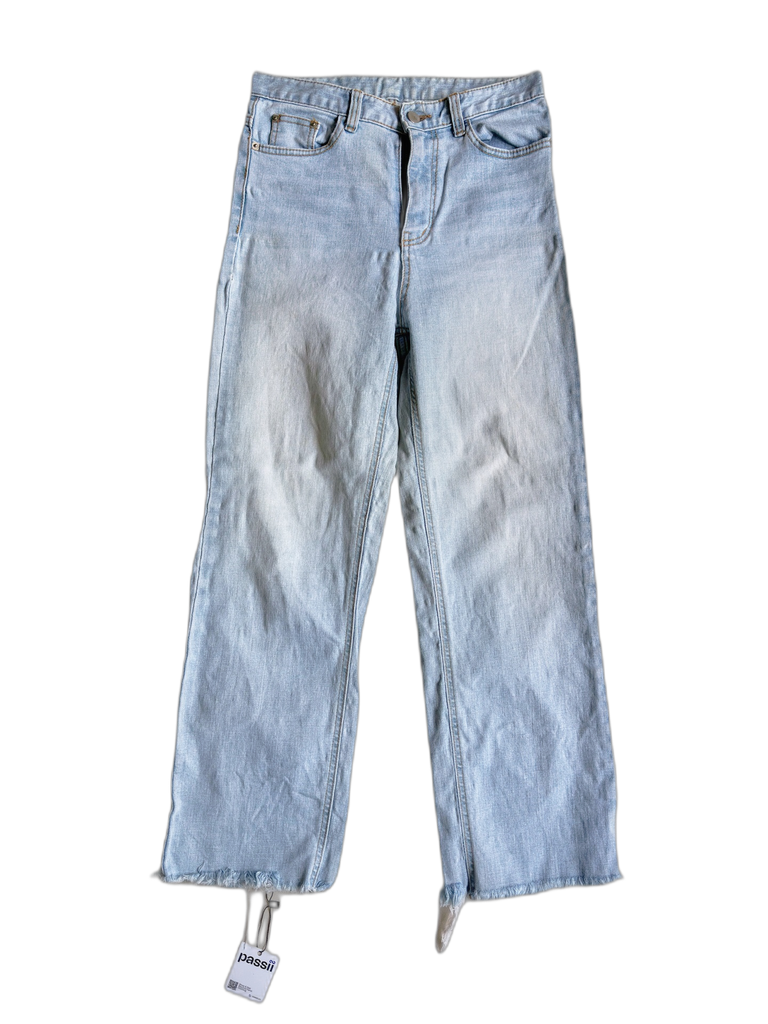 UNKNOWN-STRAIGHT-FIT JEANS