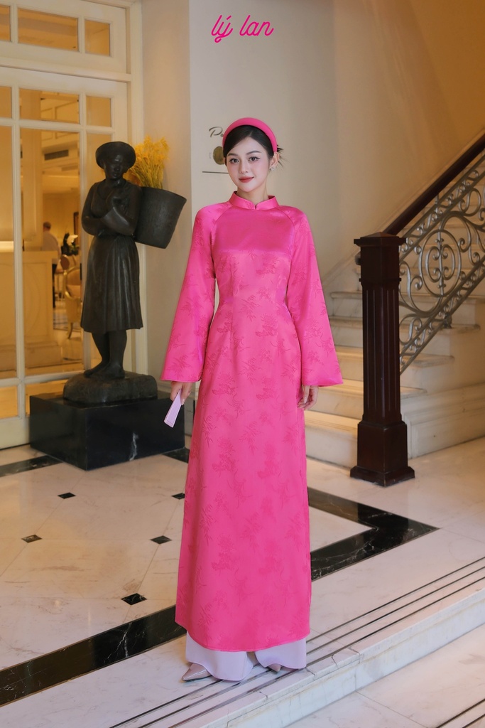 LÝ LAN-ÁO DÀI KHÁNH NGỌC (XS)