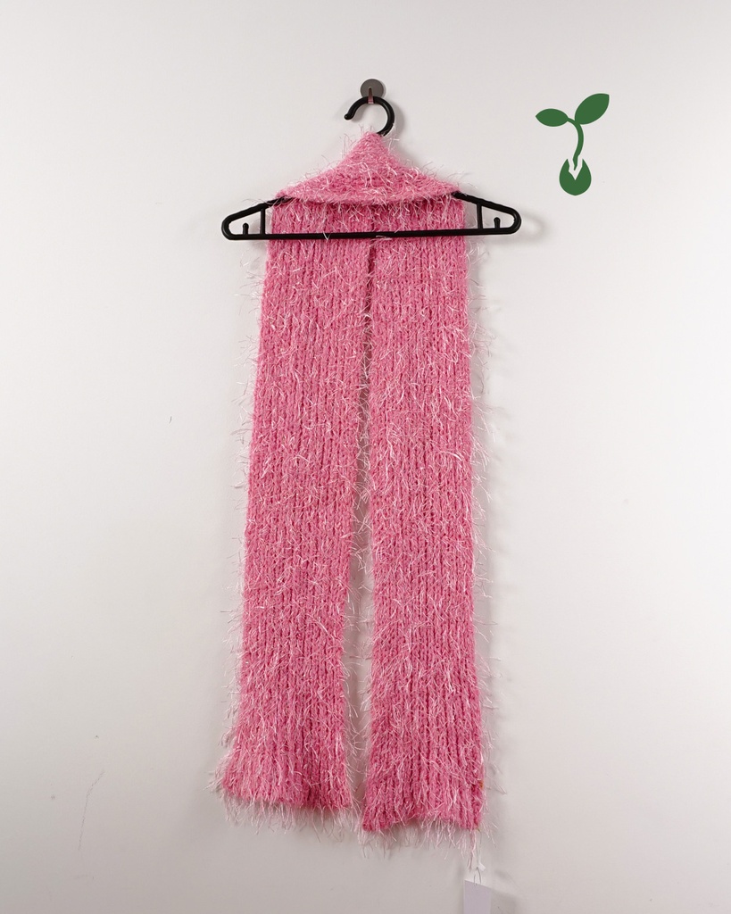 UNKNOWN-SCARVES & SHAWLS