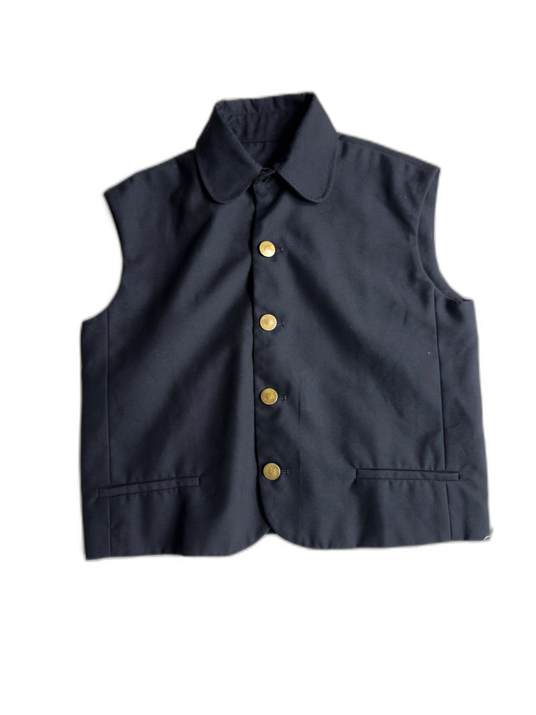 UNKNOWN-SLEEVELESS TOP