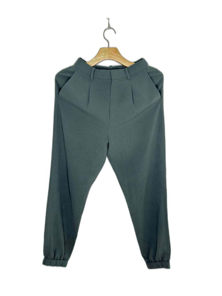 UNIQLO-TAPPER PANTS