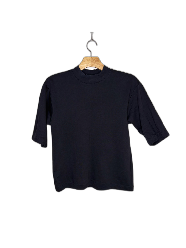 UNIQLO-T-SHIRT