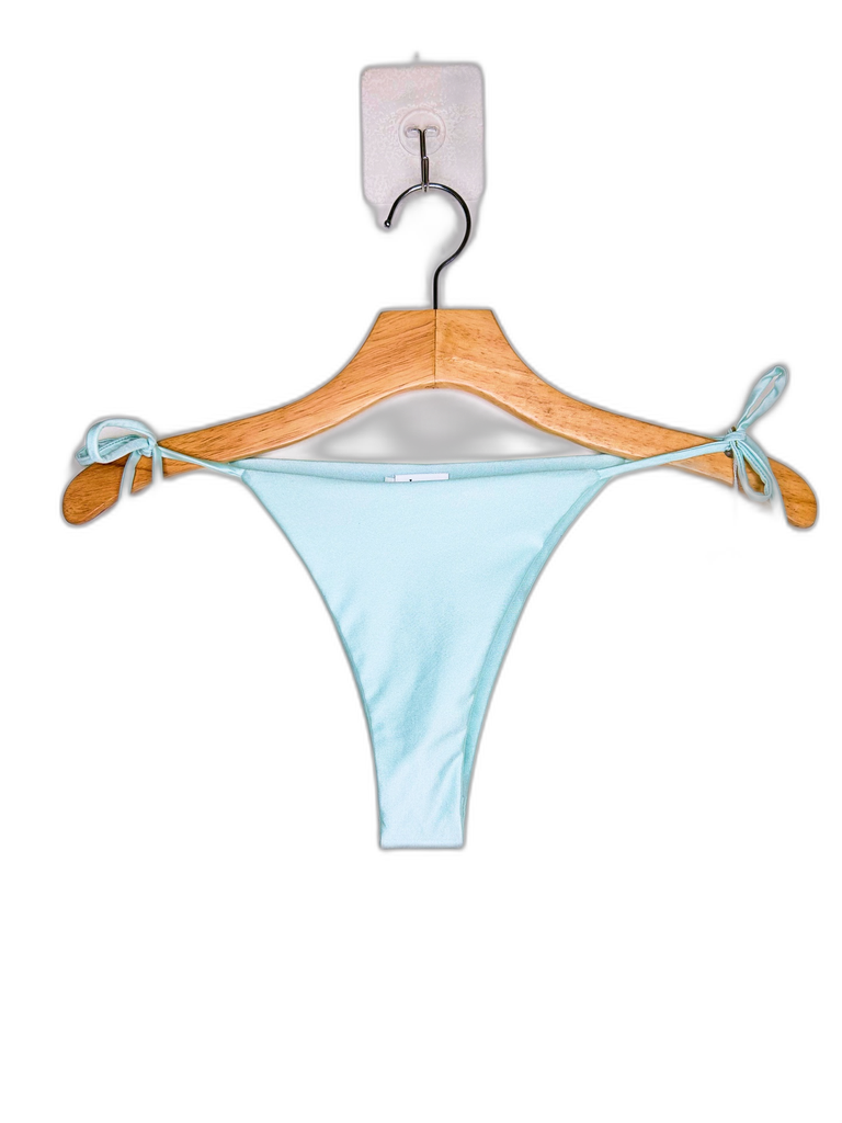 JEUNE-BIKINI