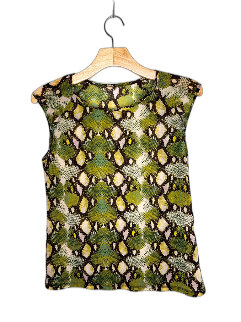 UNKNOWN-SLEEVELESS TOP