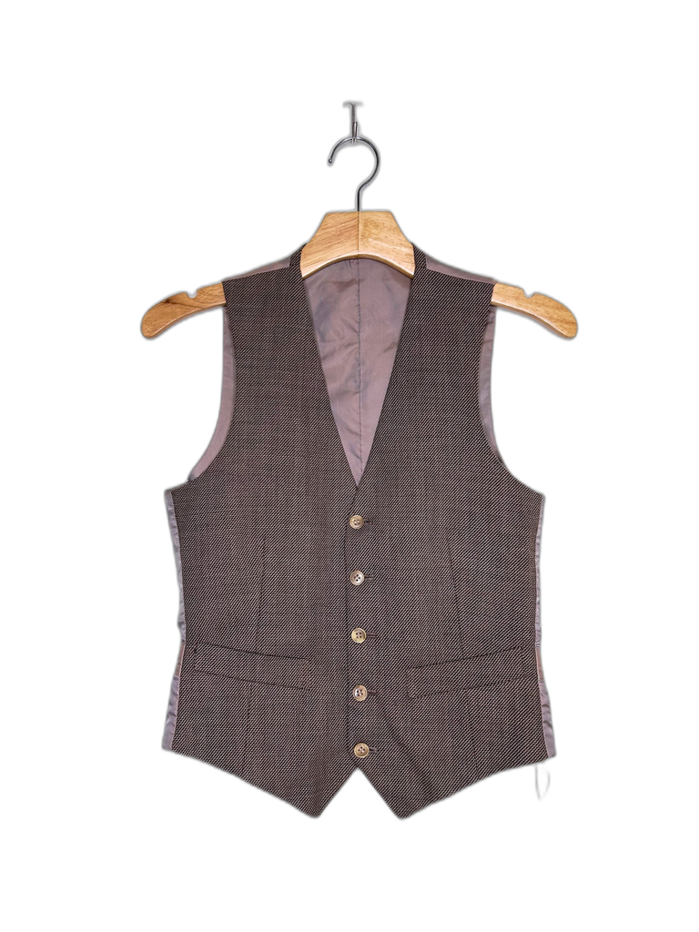 UNKNOWN-GILETS
