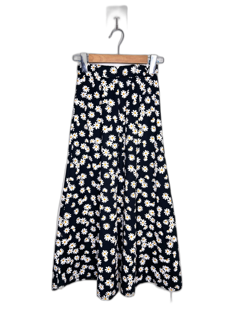 UNKNOWN-MIDI SKIRT