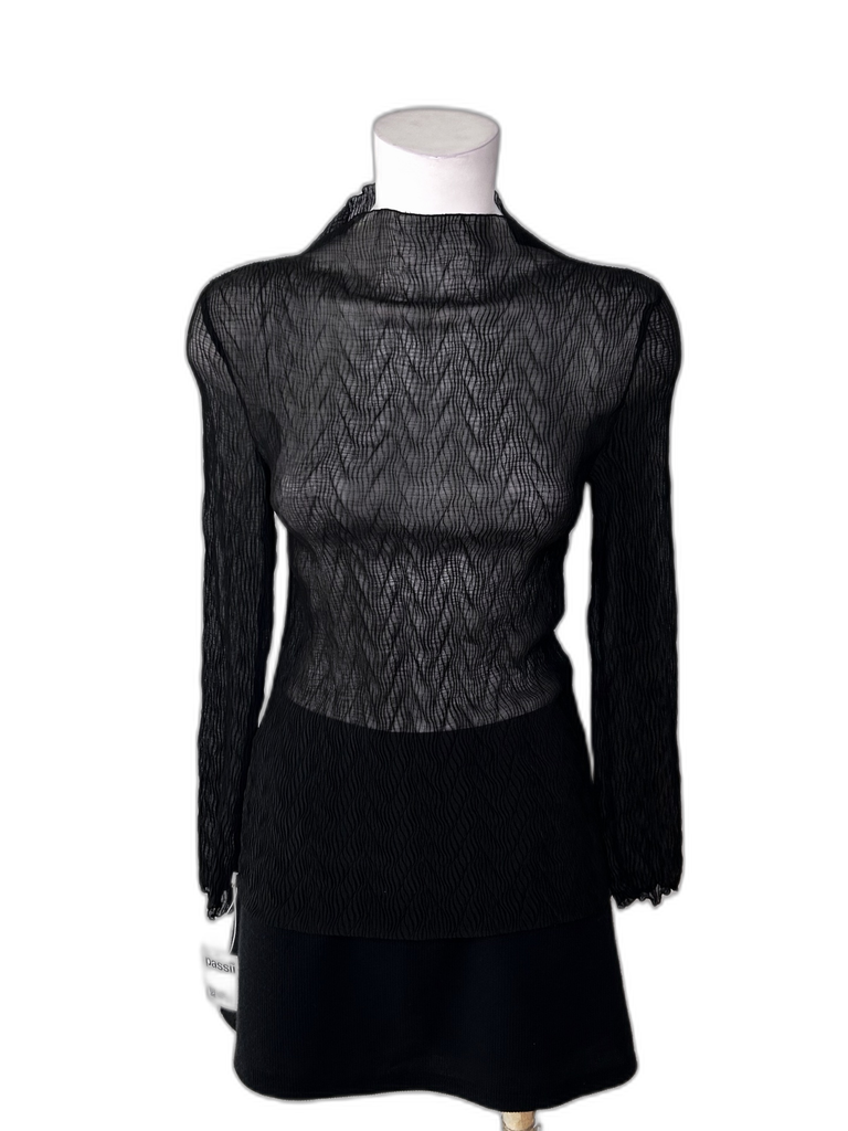 ASSORTED BRAND-LONG SLEEVES TOP