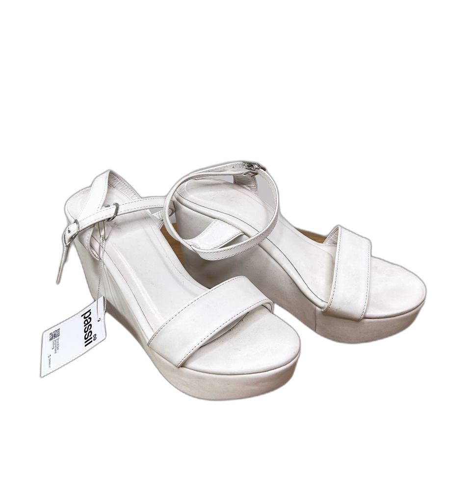 ASSORTED BRAND-SHOES