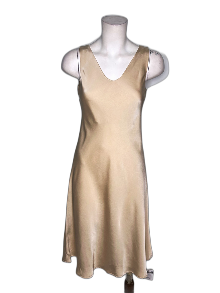 UNKNOWN-MIDI DRESS