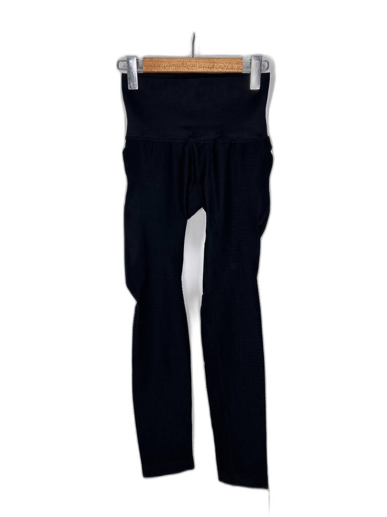 UNKNOWN-ACTIVEWEAR