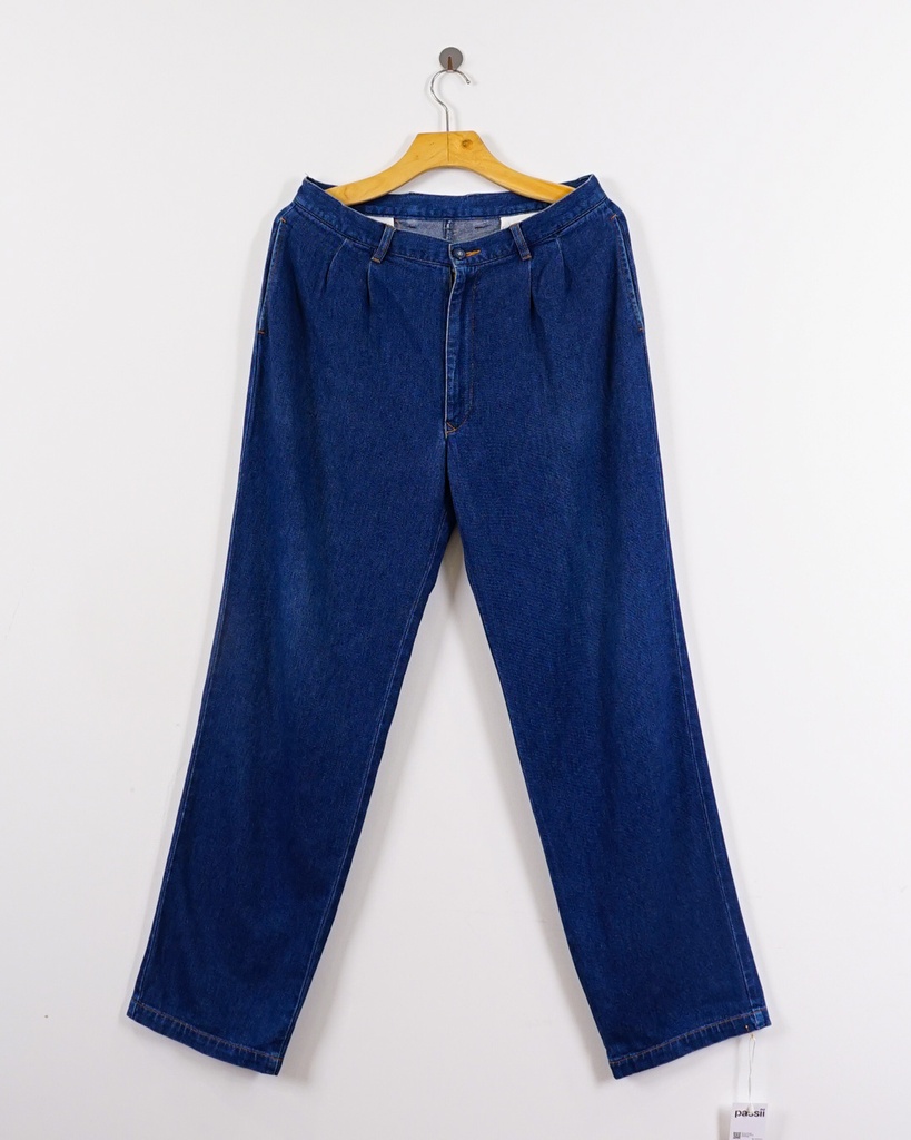 UNKNOWN-MID RISE JEANS