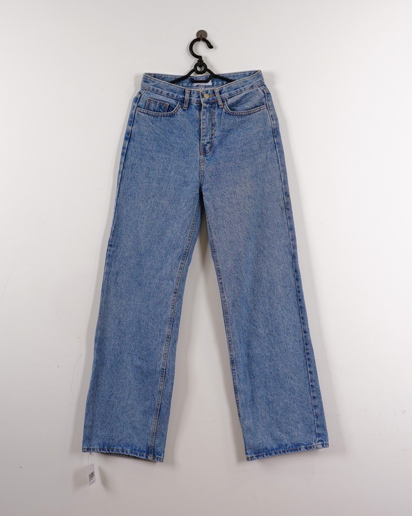 VALUE BRAND-WIDE LEG JEANS