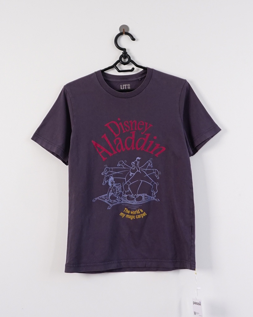 UNIQLO-T-SHIRTS