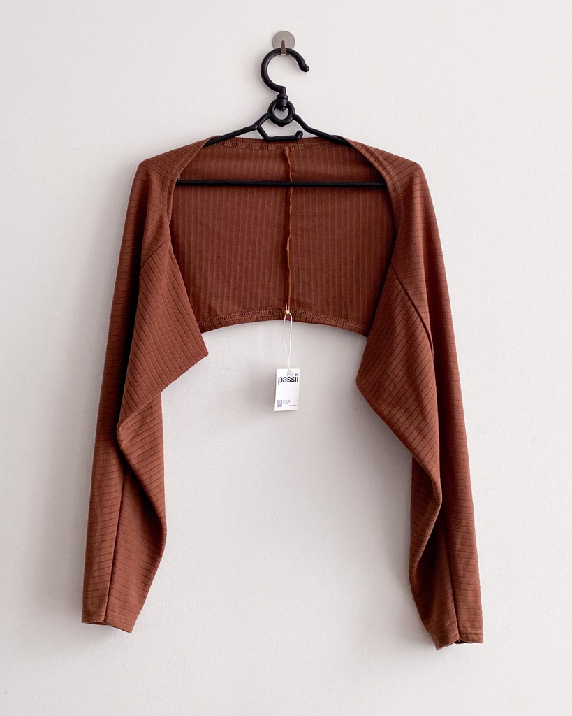 UNKNOWN-CROPPED JACKET