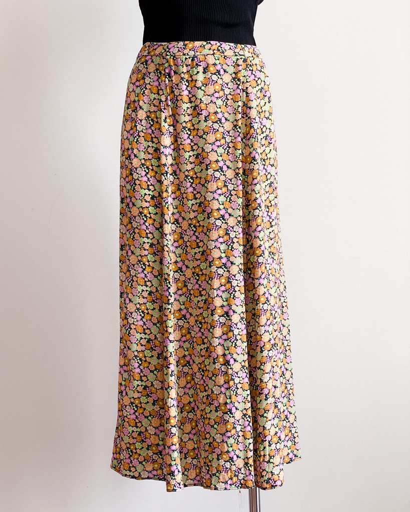 UNKNOWN-MAXI SKIRT