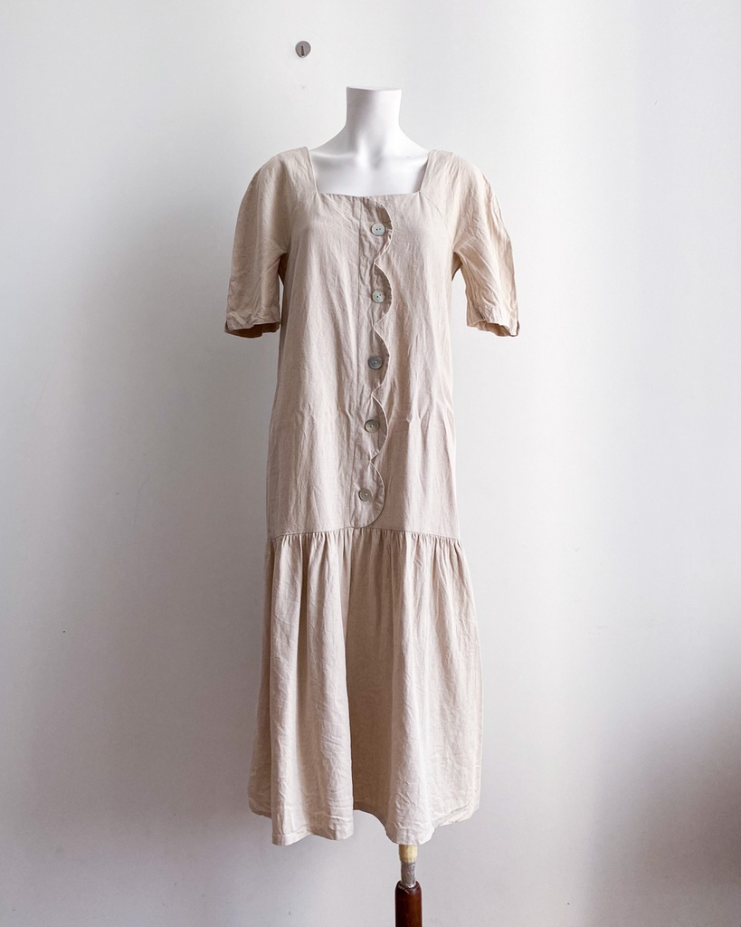 VIETNAMESE LOCAL BRAND-MIDI DRESS