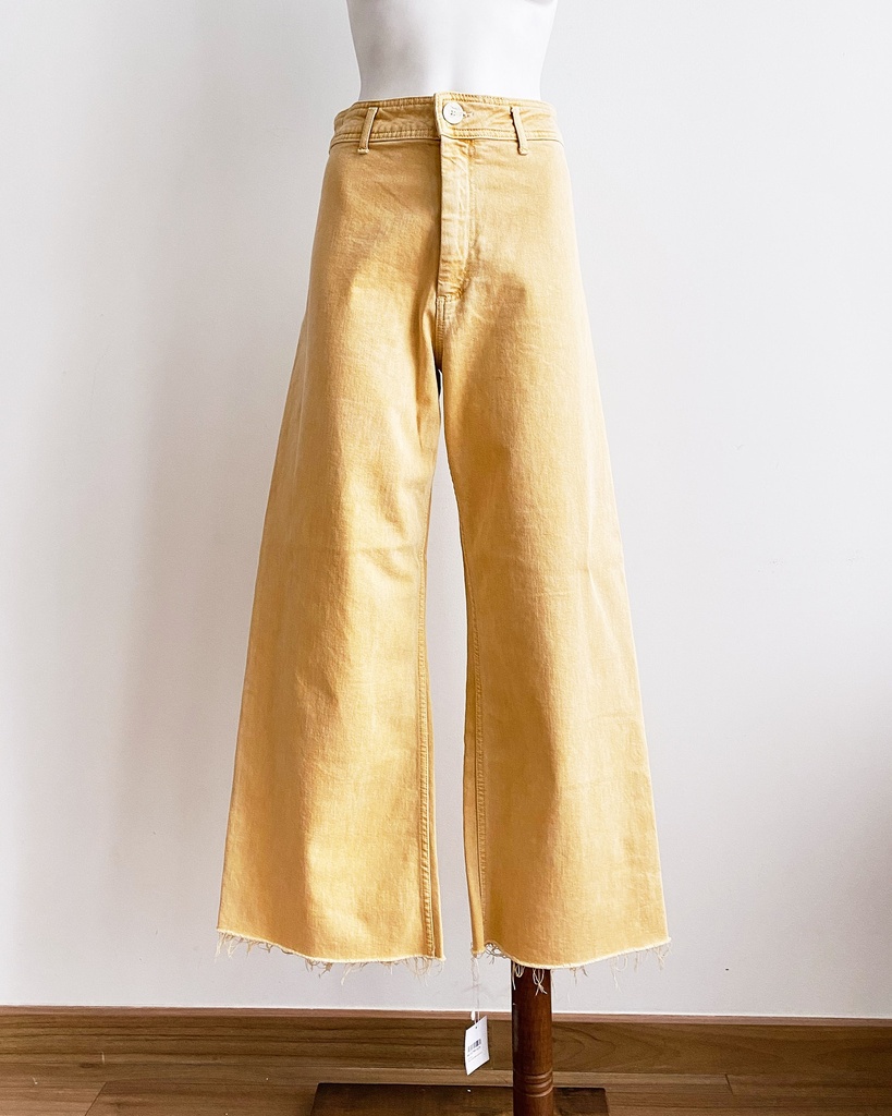 ZARA-STRAIGHT LEG JEANS