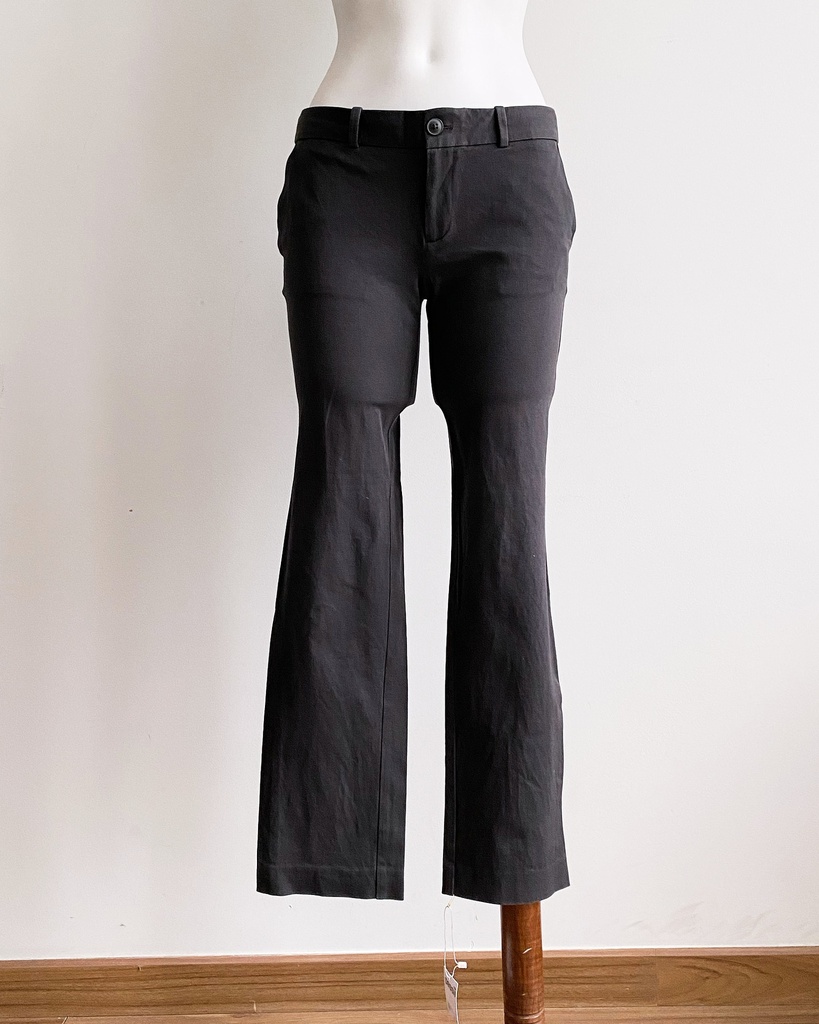 GAP-STRAIGHT LEG JEANS