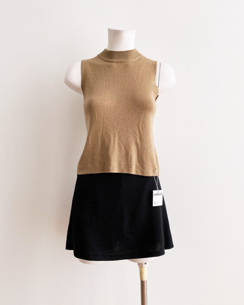 UNKNOWN-ÁO KHÔNG TAY (ÁO SÁT NÁCH/ÁO ỐNG)