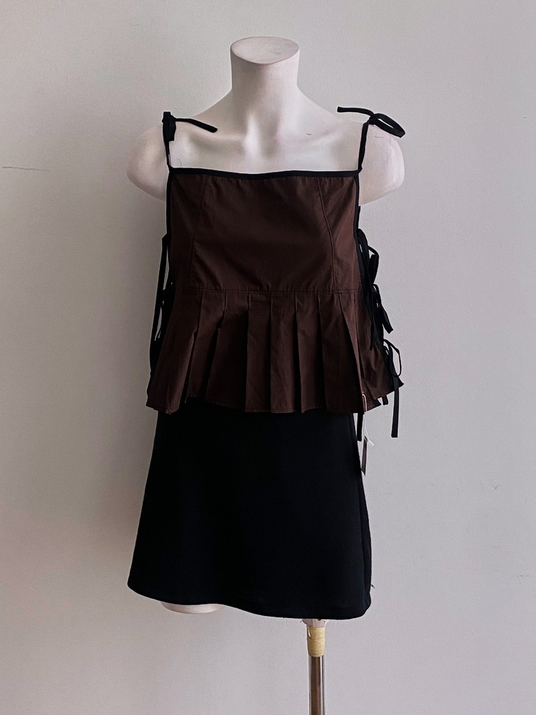 KERNE.MILK-SLEEVELESS TOP