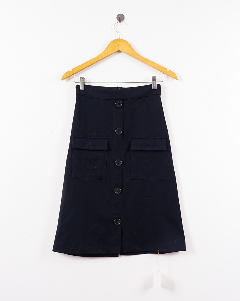 XIPI-CHÂN_VÁY_BÚT_CHÌ