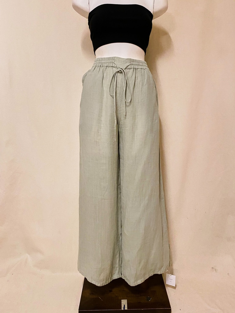 THE 31-WIDE-LEG PANTS