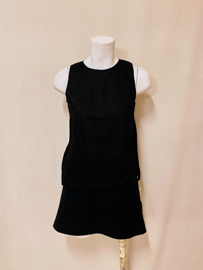 TIM TAY-SLEEVELESS TOP