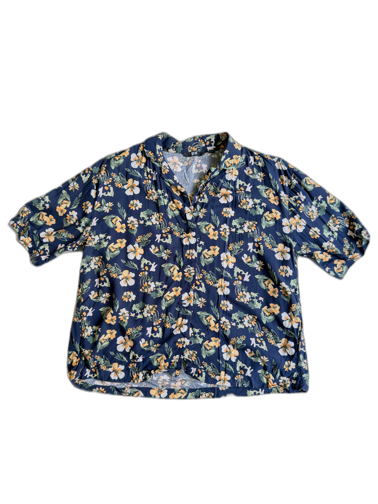 [S05389D-006] UNIQLO-SHORT SLEEVES TOP