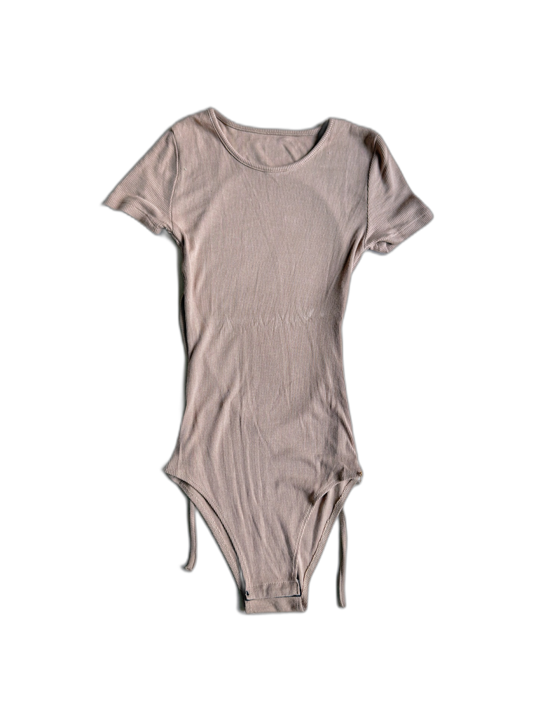[S05772D-001] DMDSTUDIO-BODYSUIT