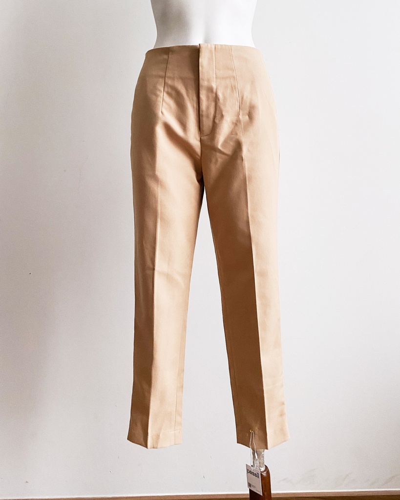 [S01639C-039] UNKNOWN-TAPPERED PANTS