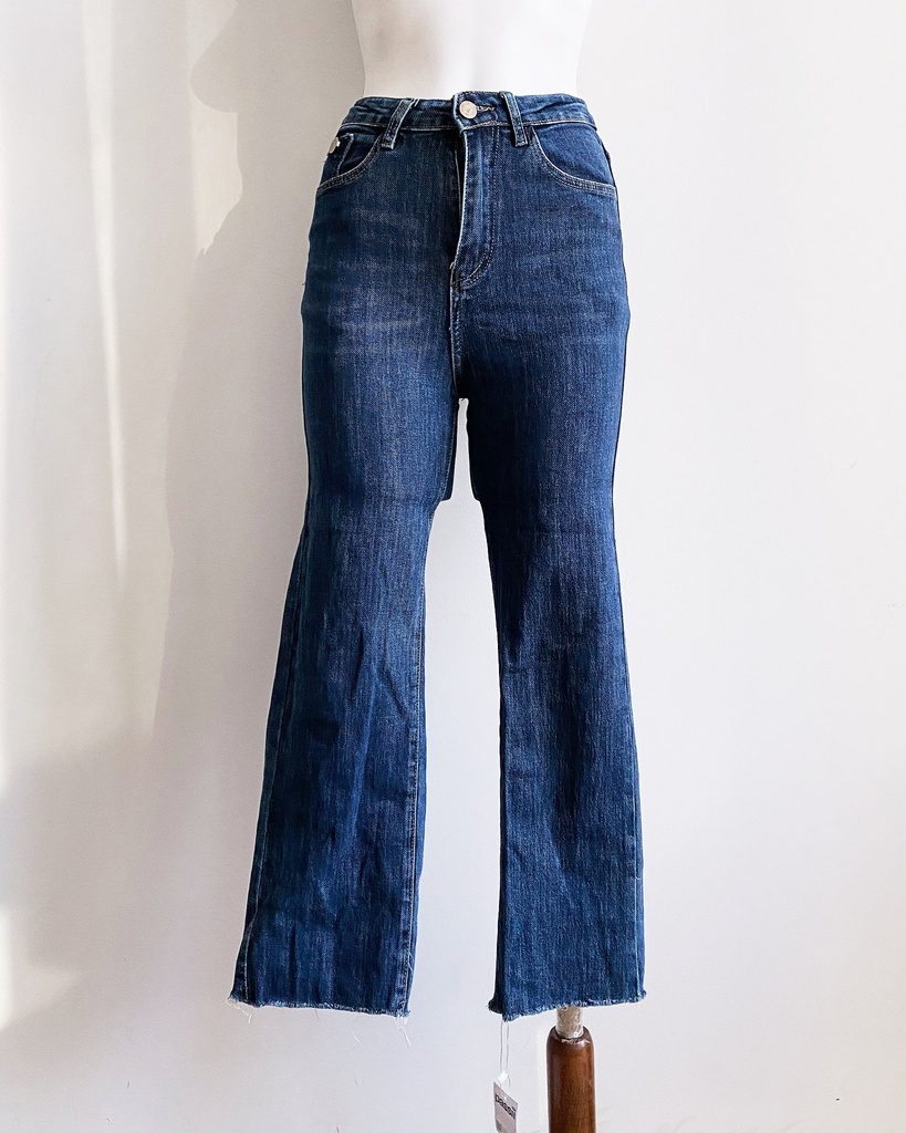 [S02381T-023] UNKNOWN-STRAIGHT LEG JEANS
