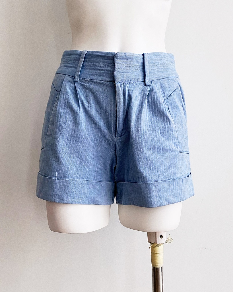 [S02298E-040] WITCHERY-TAILORED SHORTS