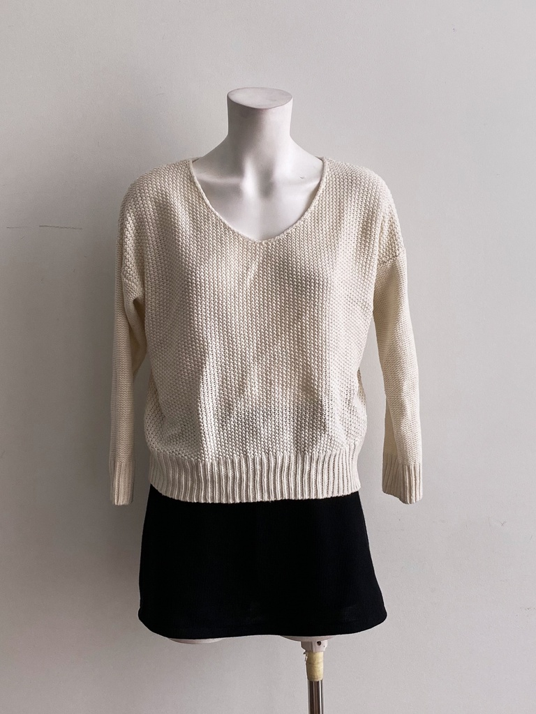 [S02567H-052] UNKNOWN-SWEATER