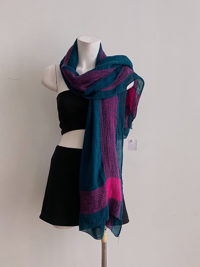 [S02761F-002] UNKNOWN-SCARFS